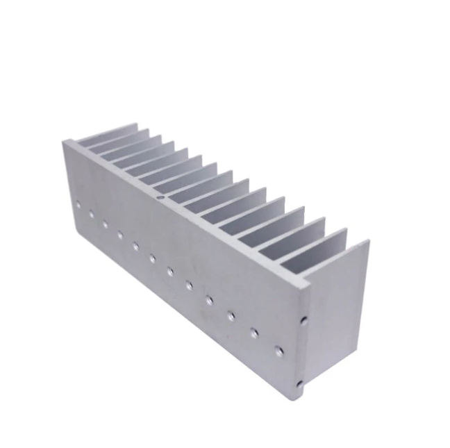 Extrusión de aluminio modificada para requisitos particulares del material del disipador de calor de la perforación del CNC del perfil