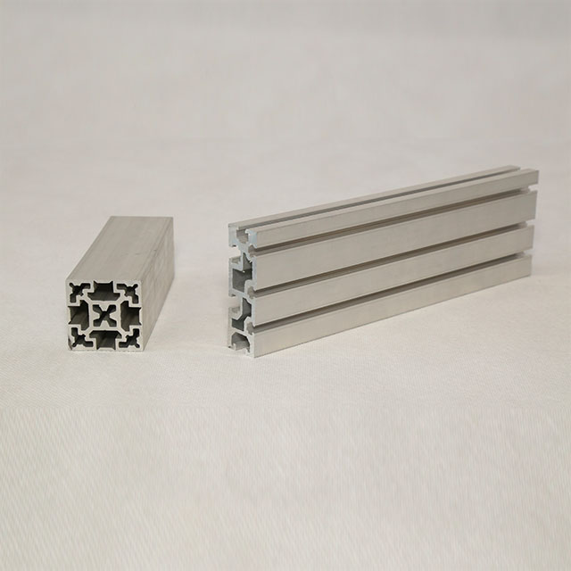 Línea industrial de ensamblaje de perfil de extrusión de ranura en T de aluminio